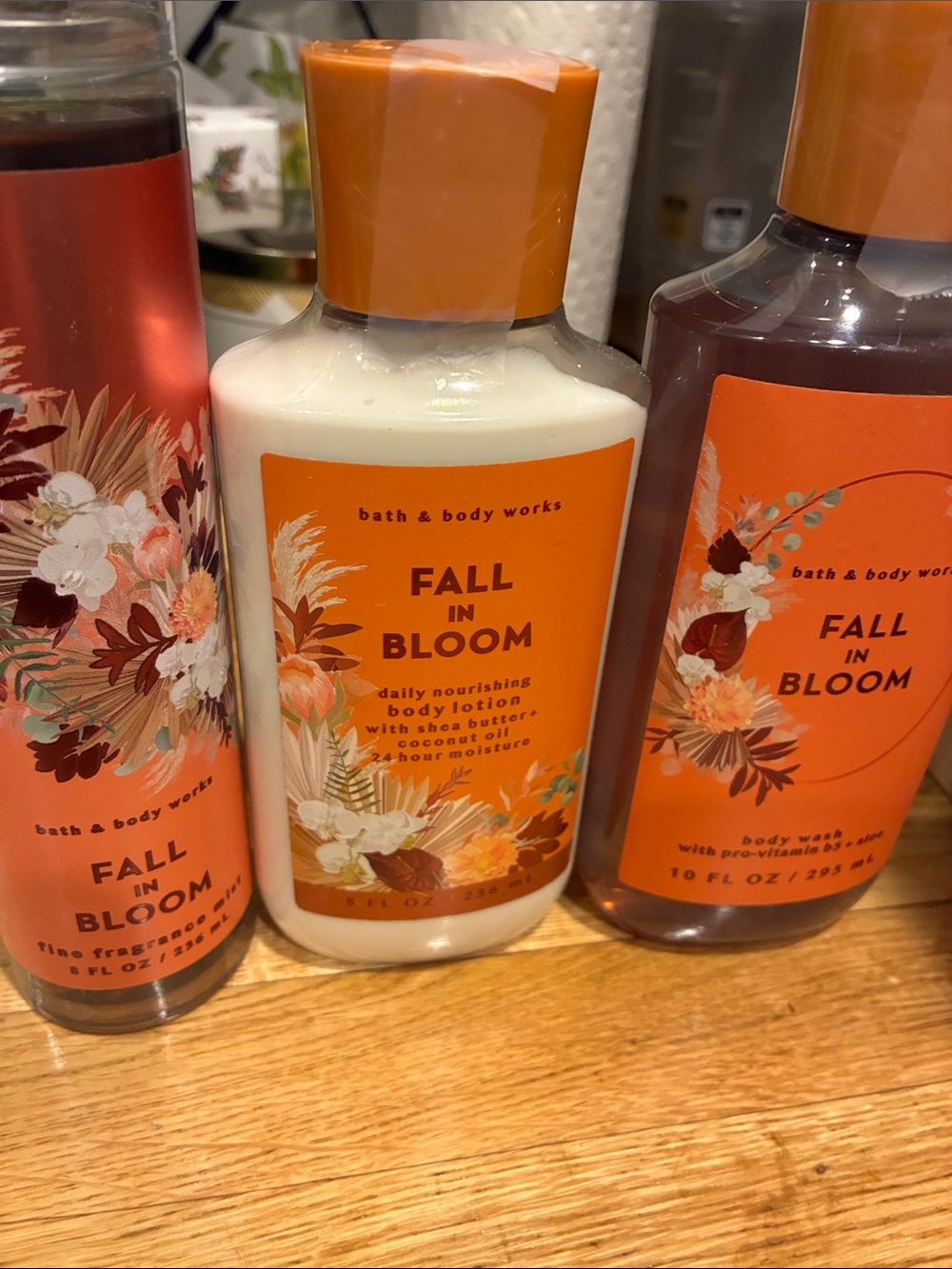 Bath & Body Works Fall In Bloom Lotion & Wash Trio - Orange, White